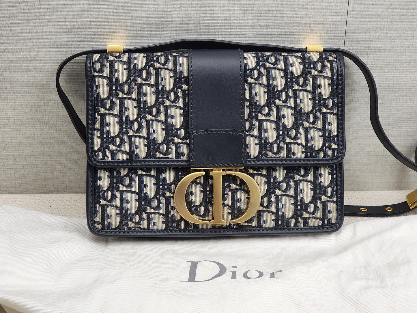 Dior Navy Oblique 30 Montaigne Bag (GHW)