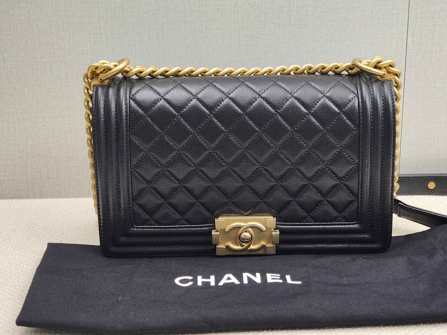 Chanel Black Caviar Old Medium Boy (GHW)