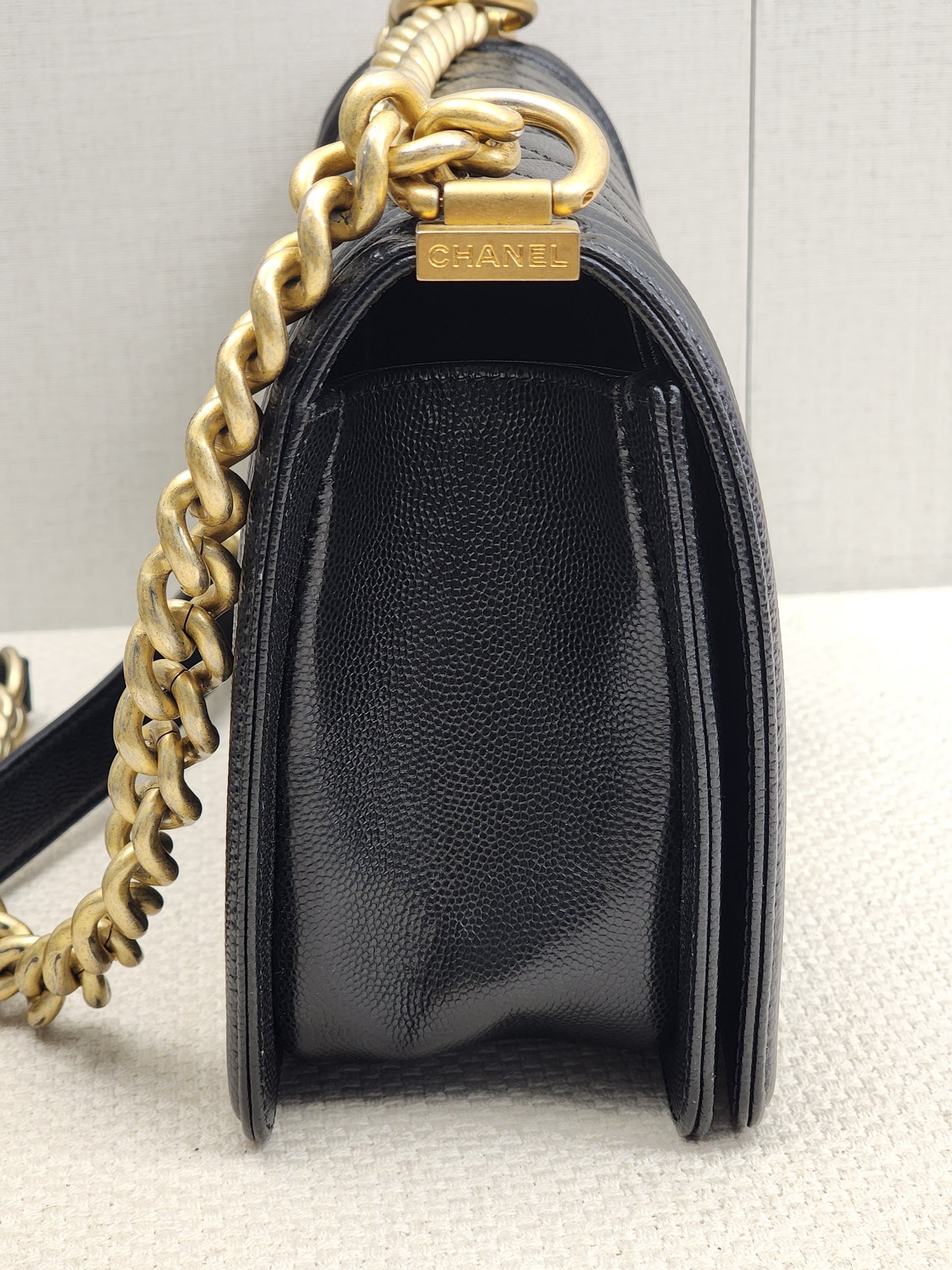 Chanel Black Caviar Old Medium Boy (GHW)