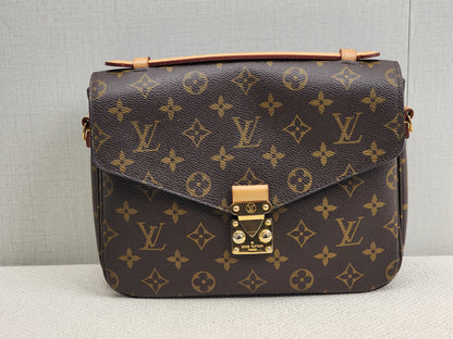 LV Monogram Metis