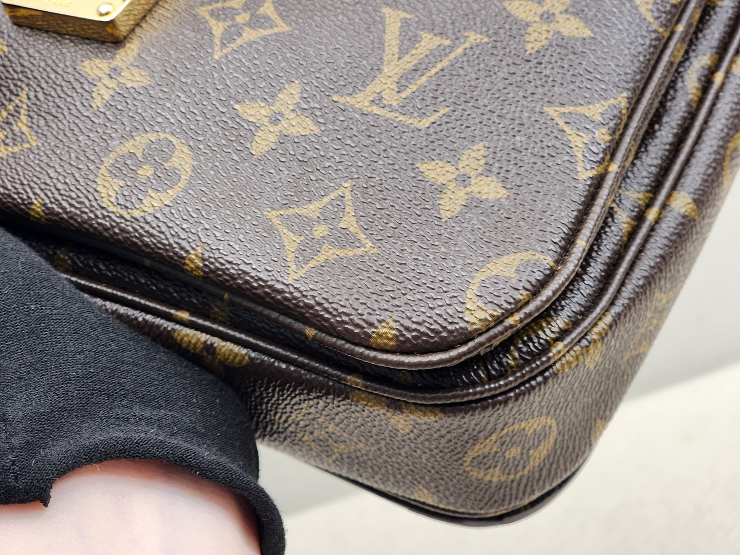 LV Monogram Metis