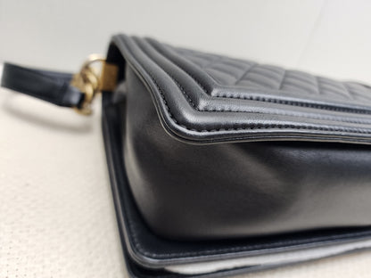 Chanel Black Lambskin New Medium Boy (GHW)