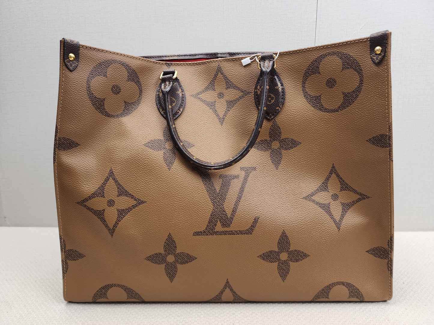 LV Reverse Monogram On The Go GM