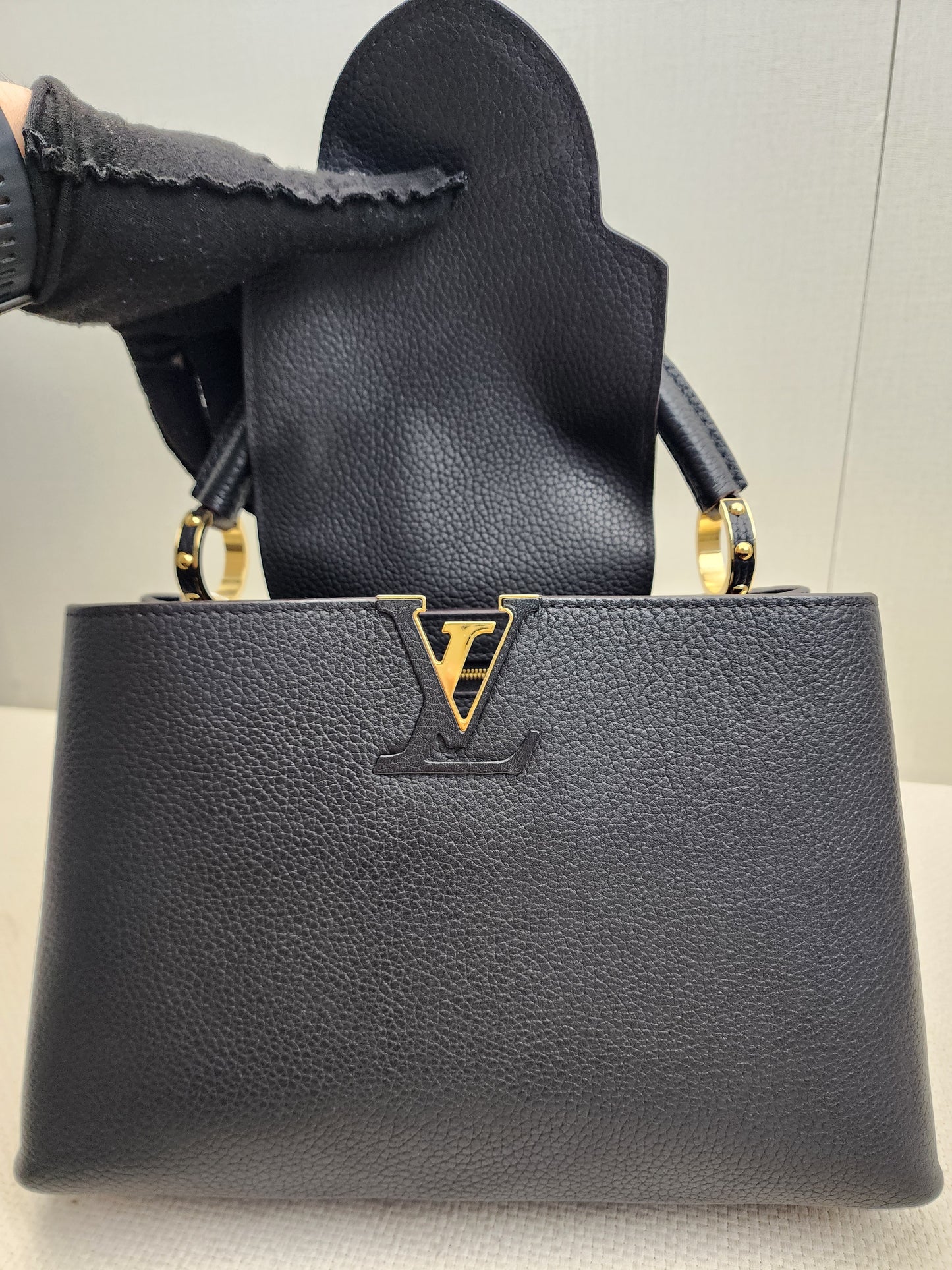 LV Black Taurillon Capucines PM