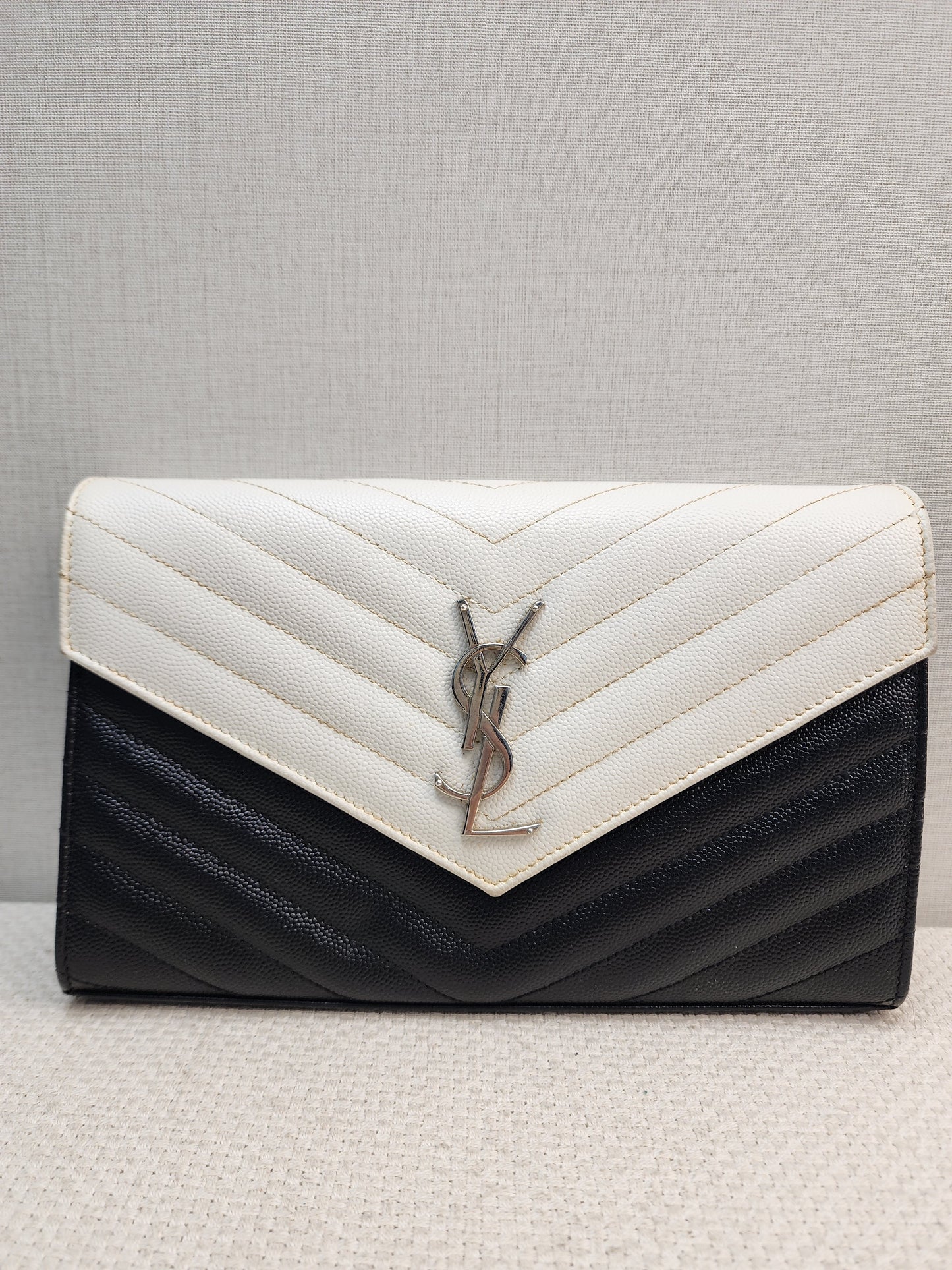 YSL Black x White Grain de Poudre Cassandre Envelope WOC (SHW)