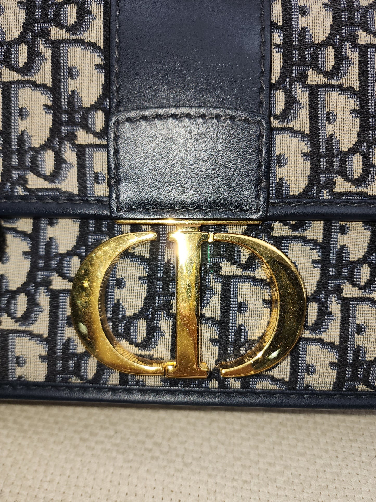 Dior Navy Oblique 30 Montaigne Chain Bag (GHW)