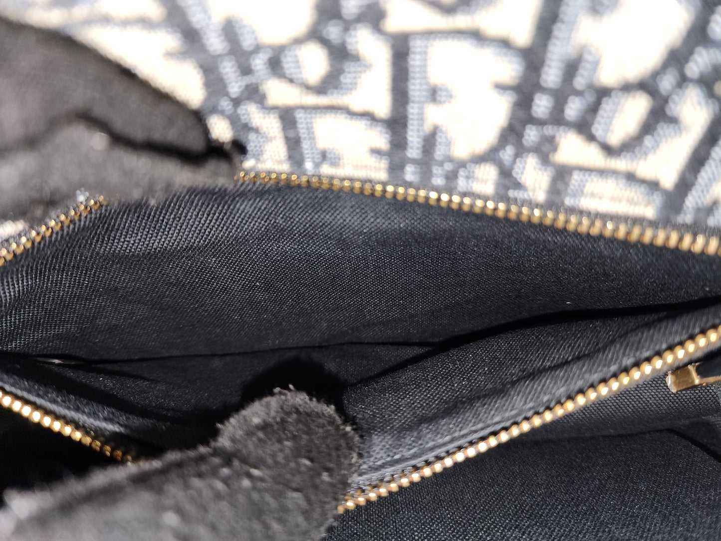 Dior Navy Oblique 30 Montaigne Chain Bag (GHW)