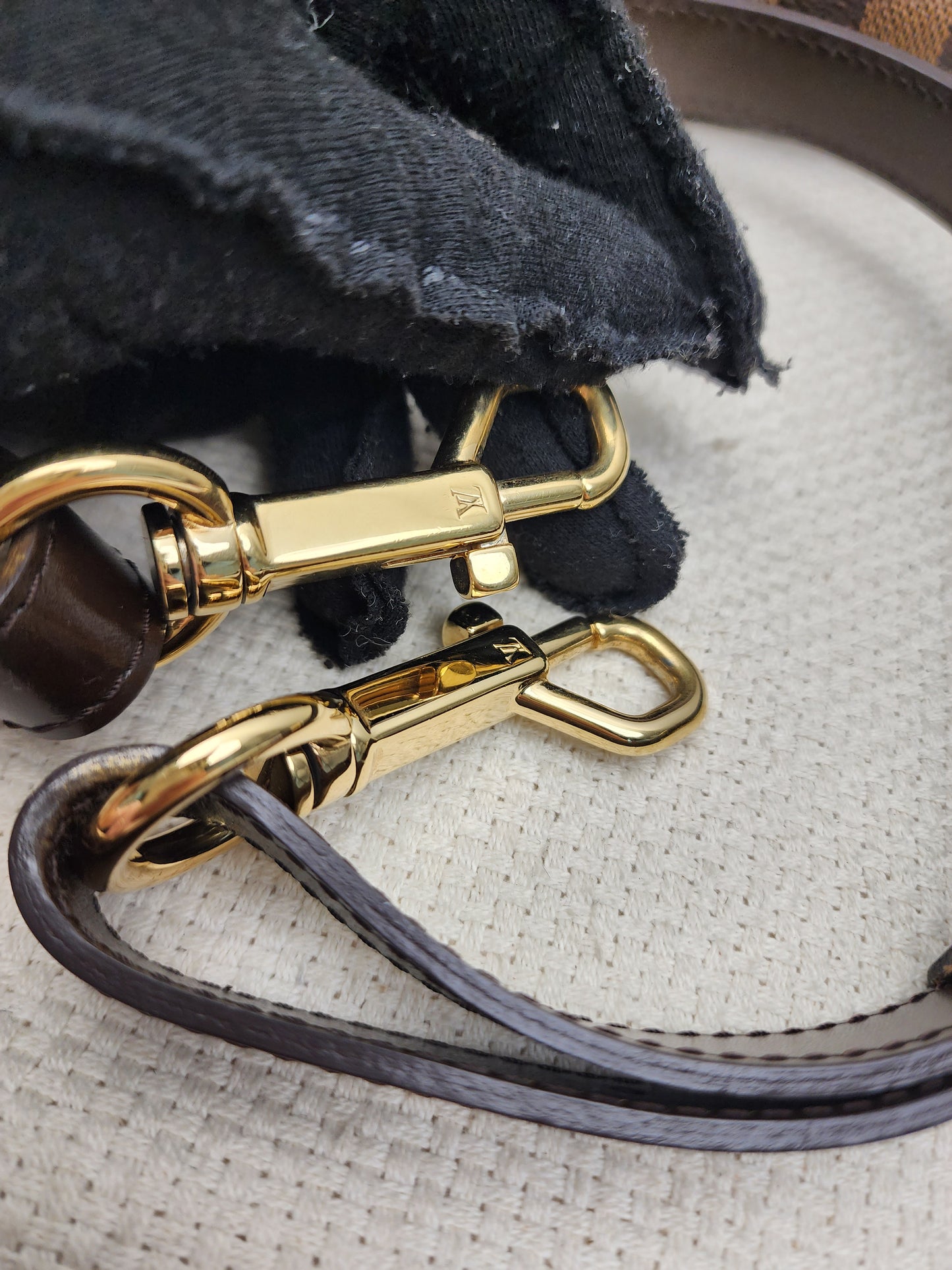 LV Damier Ebene Trevi GM