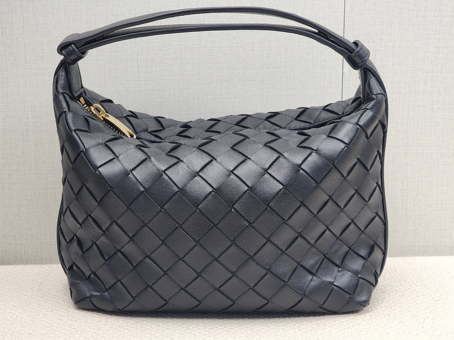 Bottega Veneta Black Calfskin Intrecciato Mini Wallace