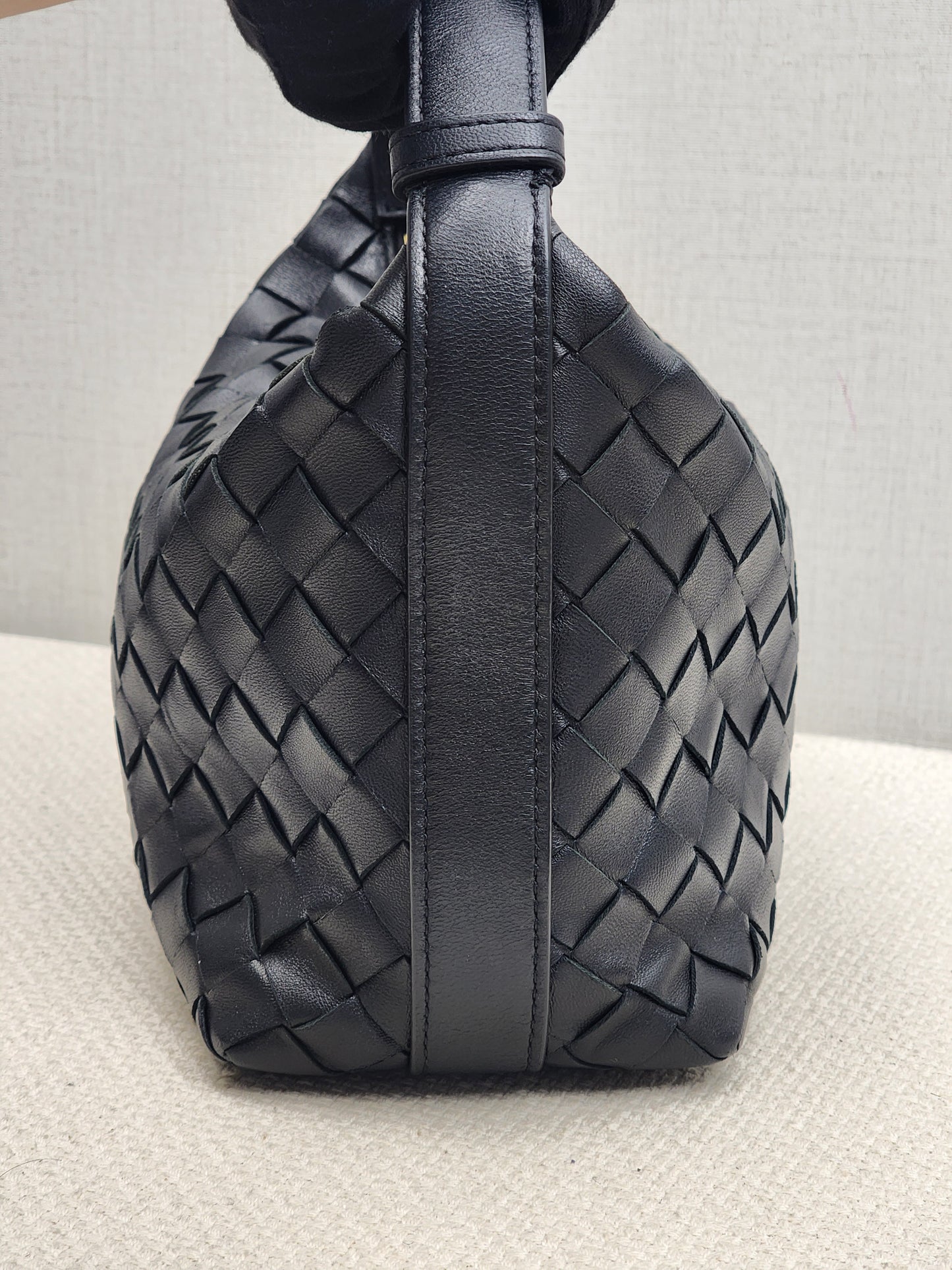 Bottega Veneta Black Calfskin Intrecciato Mini Wallace