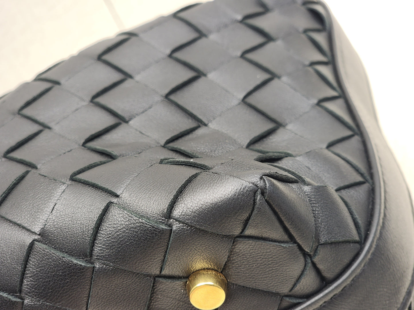 Bottega Veneta Black Calfskin Intrecciato Mini Wallace