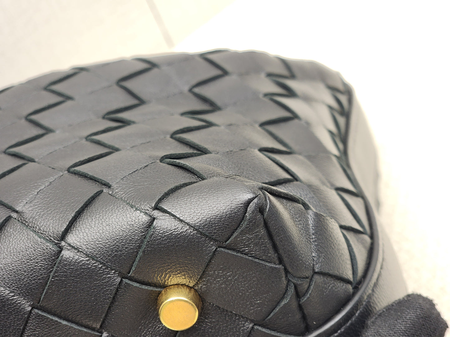 Bottega Veneta Black Calfskin Intrecciato Mini Wallace