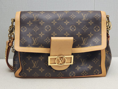 LV Monogram Dauphine Soft GM