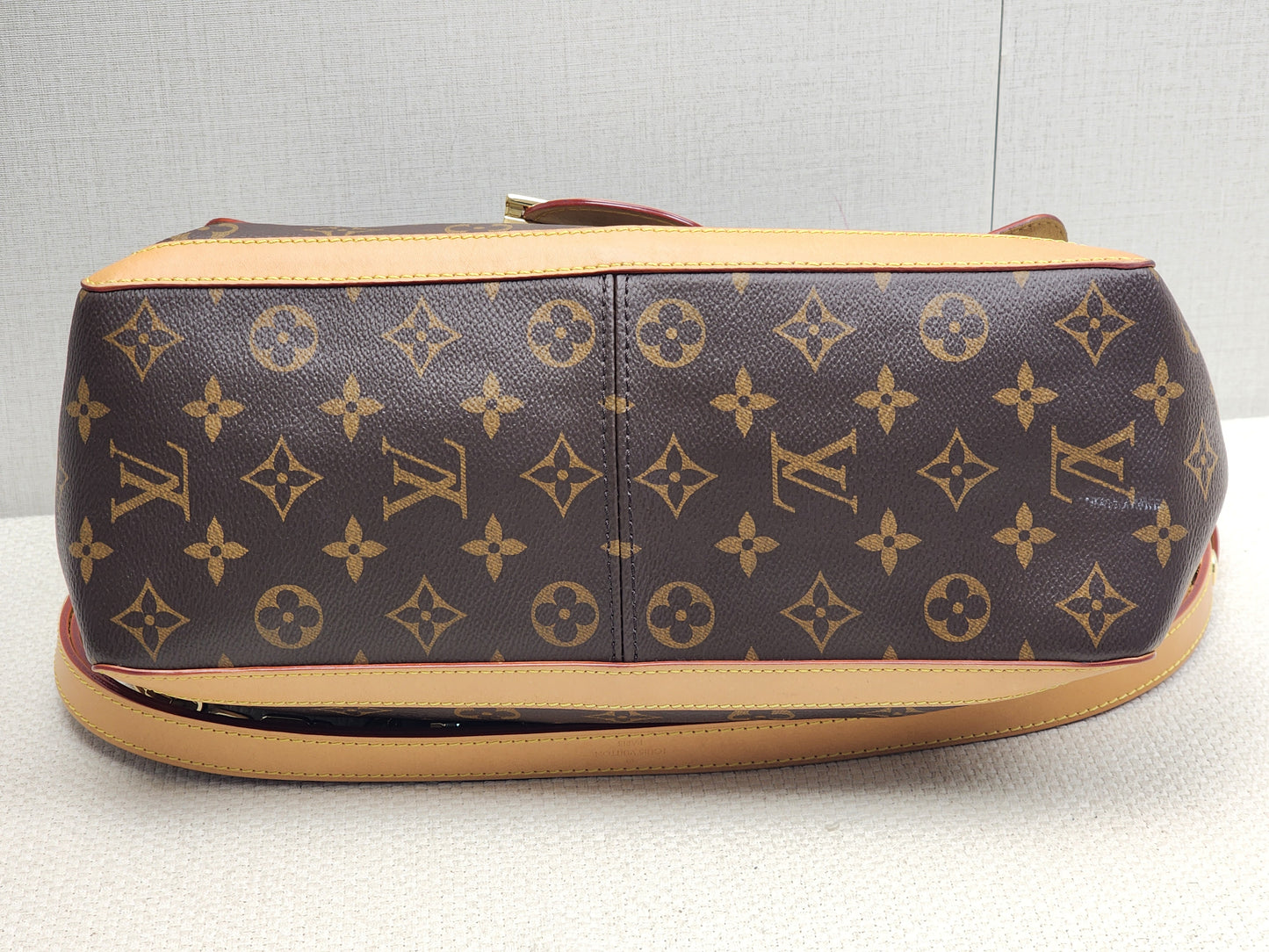 LV Monogram Dauphine Soft GM