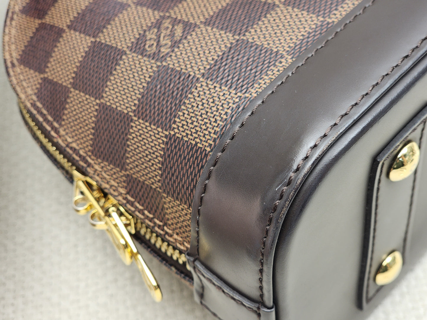 Damier Ebene Alma BB