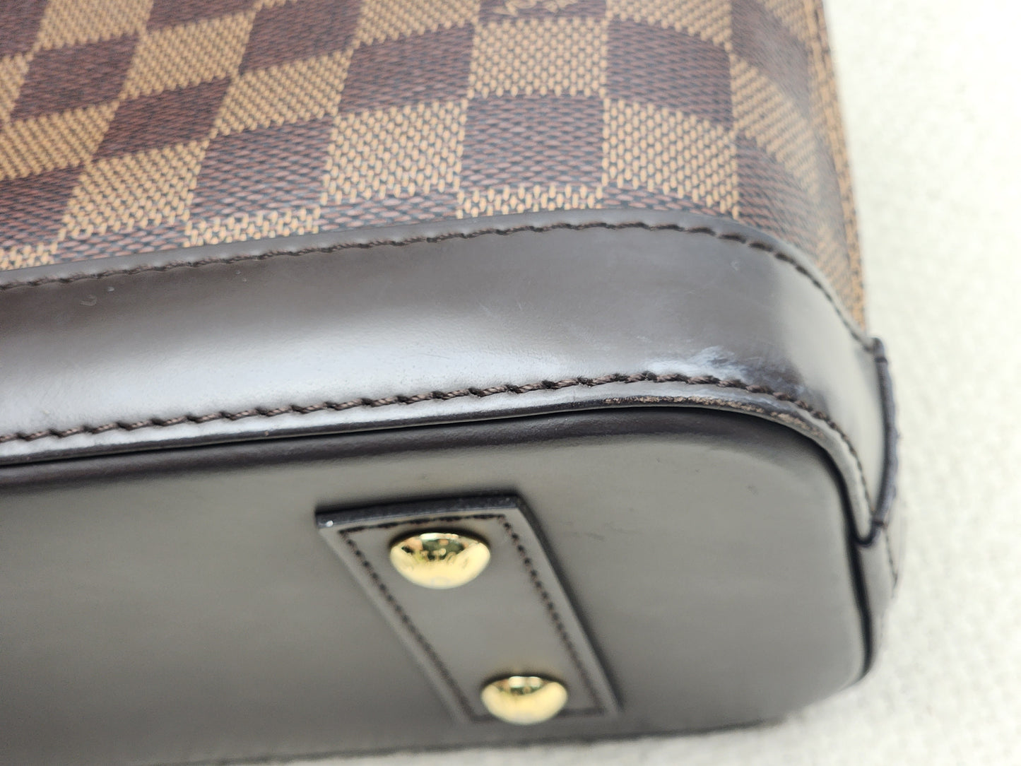Damier Ebene Alma BB