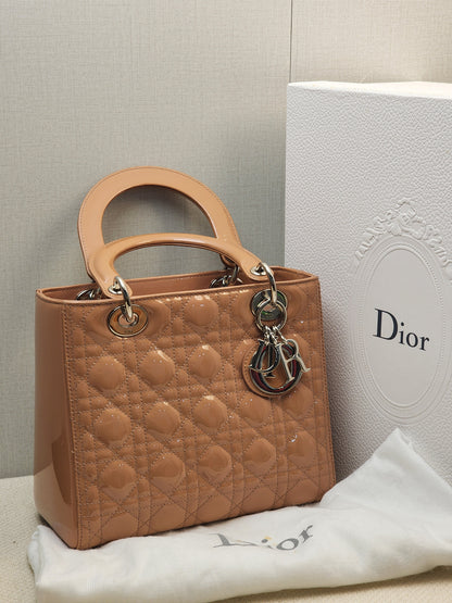 Dior Nude Patent Medium Lady Dior (SHW)