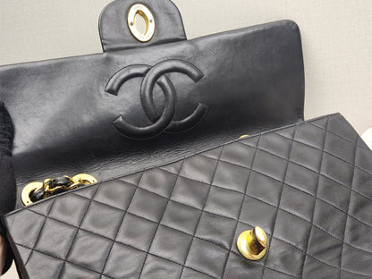 Chanel Black Lambskin Vintage Maxi CC Flap (GHW)
