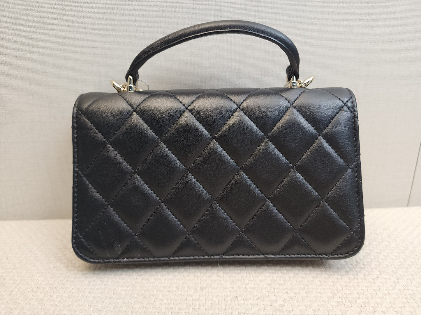 Chanel Black Lambskin Classic Phone Holder with Chain (LGHW)