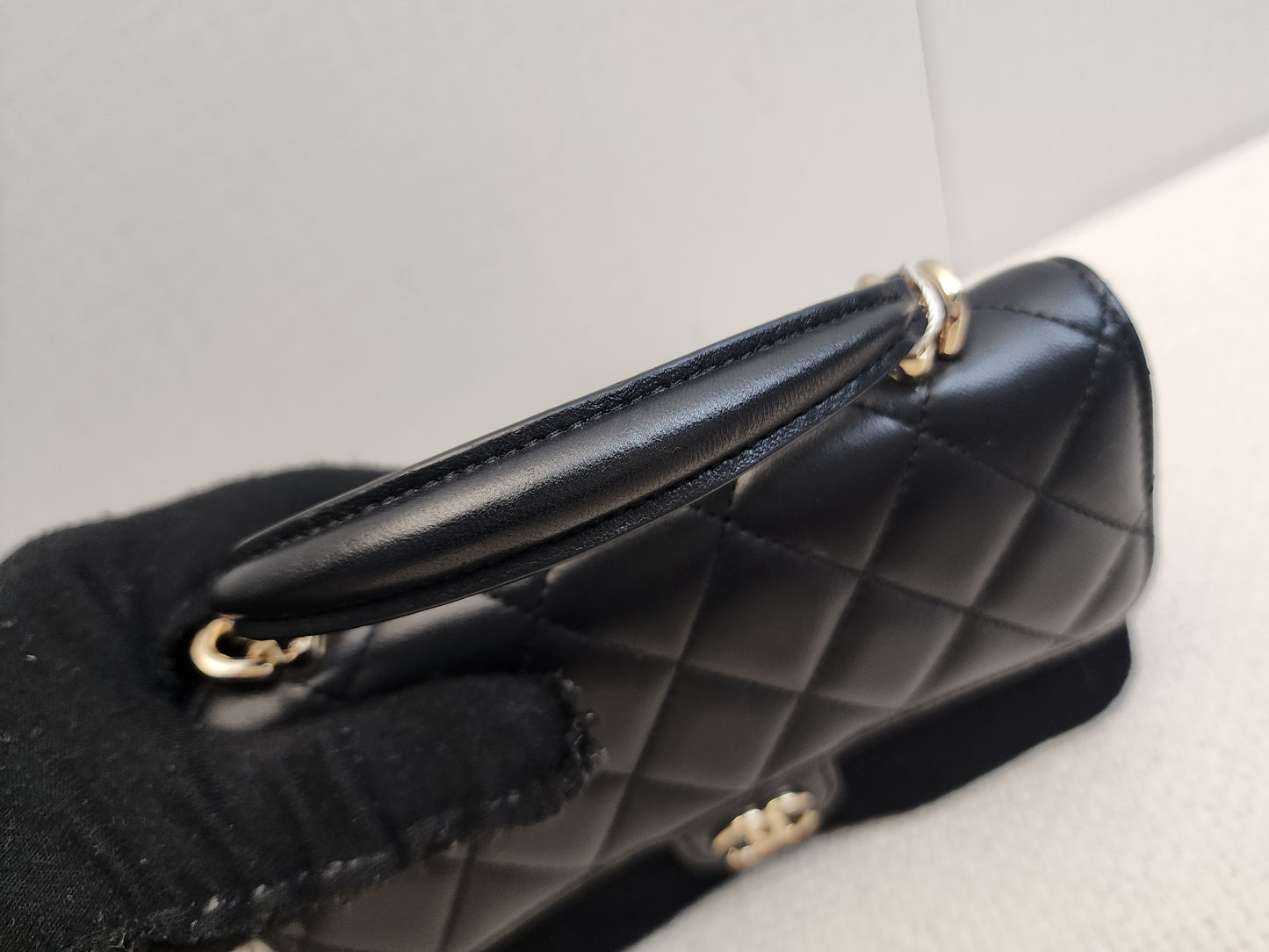 Chanel Black Lambskin Classic Phone Holder with Chain (LGHW)