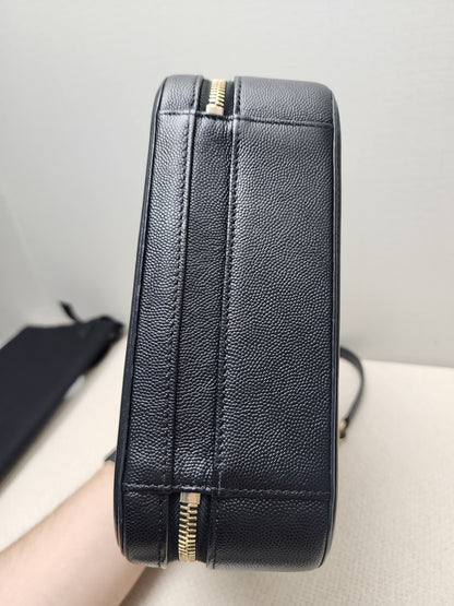 Chanel Black Caviar Medium Filigree (GHW)