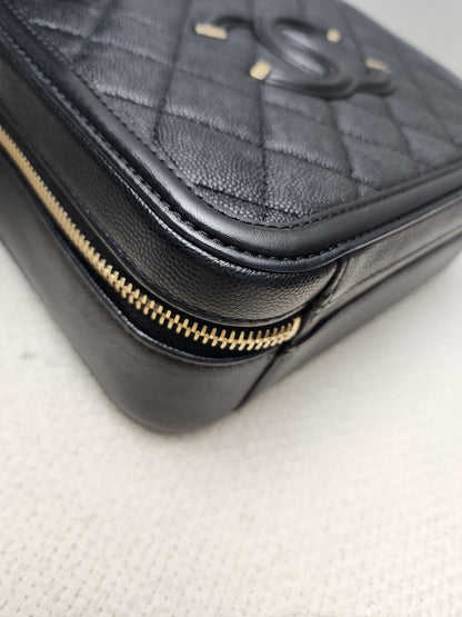 Chanel Black Caviar Medium Filigree (GHW)