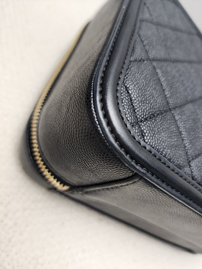 Chanel Black Caviar Medium Filigree (GHW)