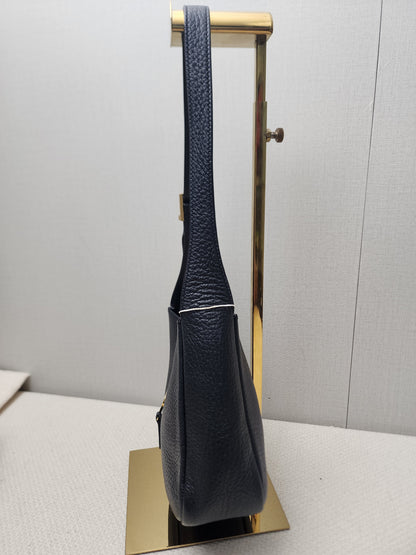 YSL Black Calfskin Baby Le 5 A 7 Hobo (GHW)