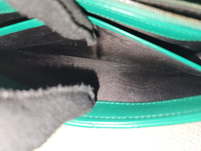 Gucci Green Marmont WOC (GHW)