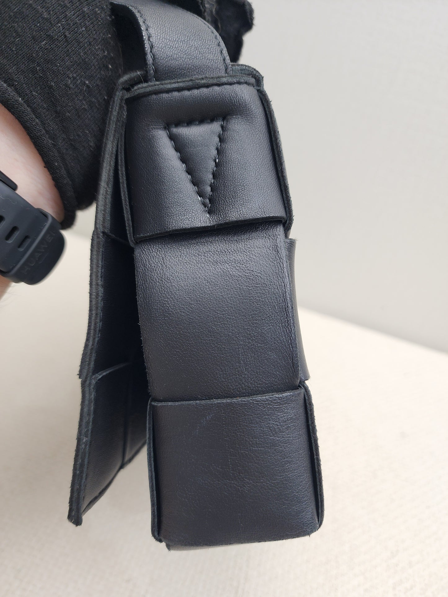 BV Black Intrecciato Casette
