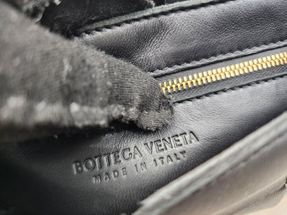 BV Black Intrecciato Casette