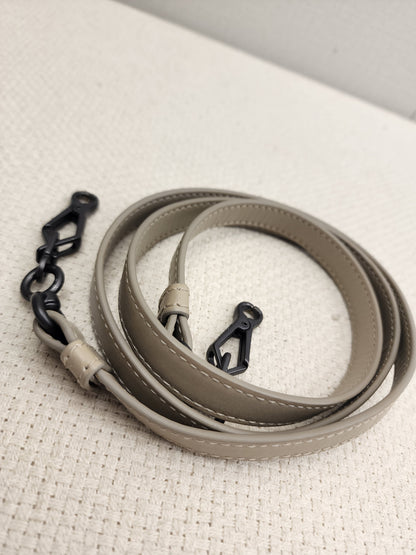 BV Light Grey Intrecciato Roma Bag