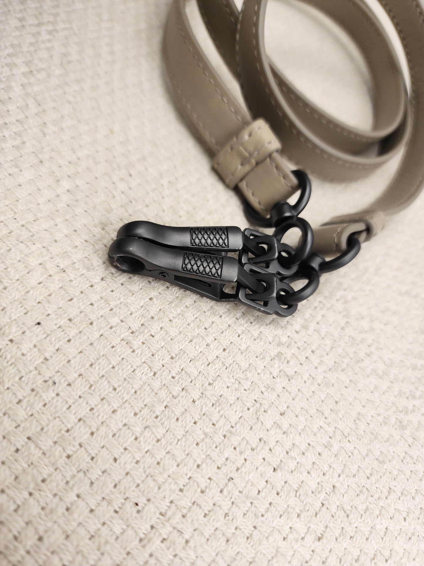 BV Light Grey Intrecciato Roma Bag