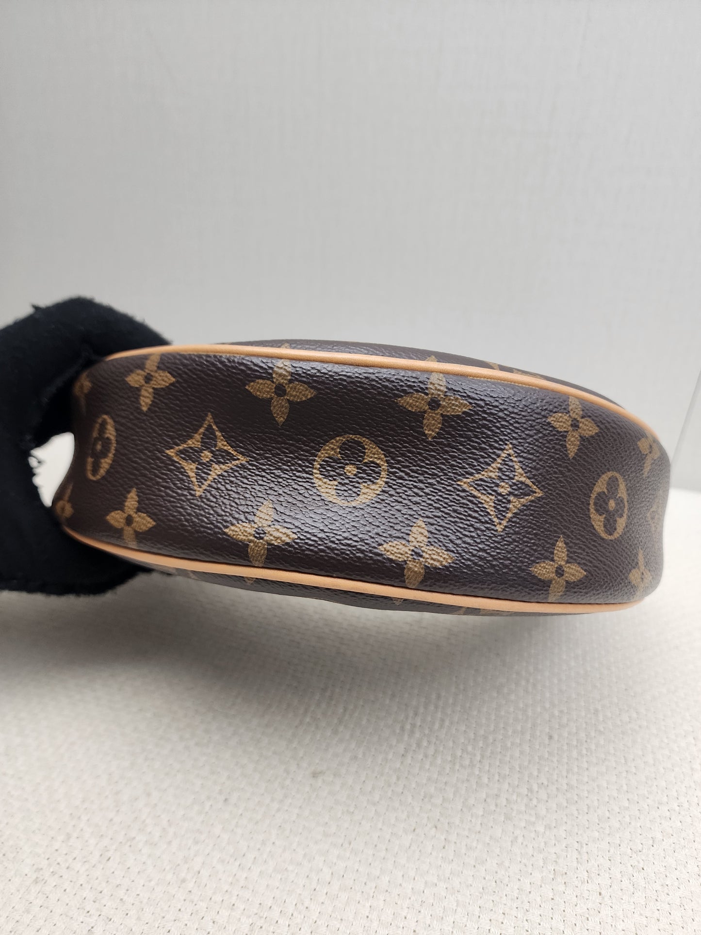 LV Monogram Loop