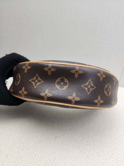 LV Monogram Loop
