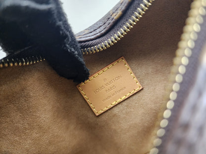 LV Monogram Loop