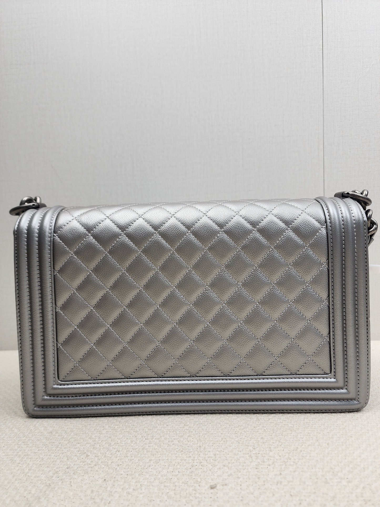 Chanel Metallic Silver Caviar New Medium Boy (RHW)