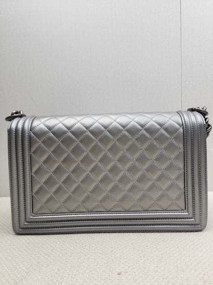 Chanel Metallic Silver Caviar New Medium Boy (RHW)