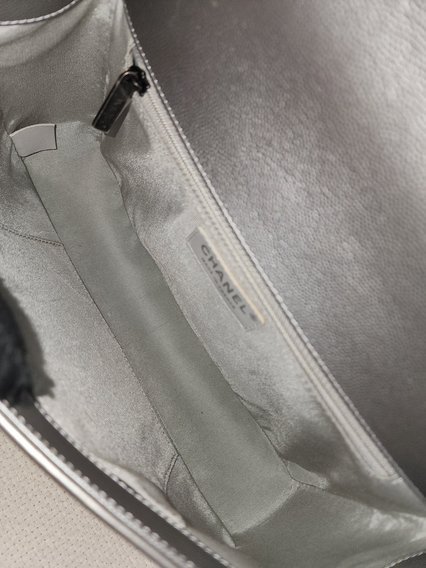 Chanel Metallic Silver Caviar New Medium Boy (RHW)