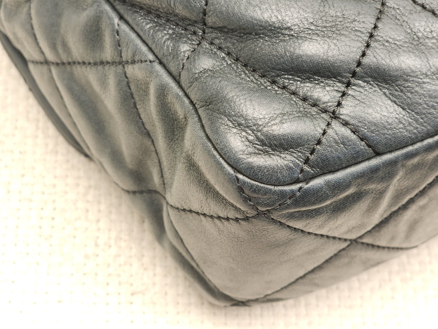 Chanel Black Iridescent Calfskin Coco Pleats Dlap (RHW)