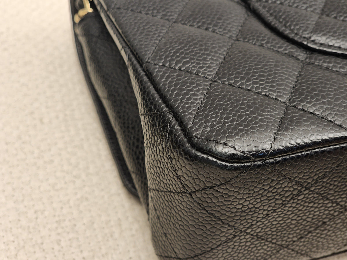 Chanel Black Caviar Medium CF (GHW)