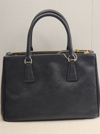 Prada Black Saffiano Medium Galleria