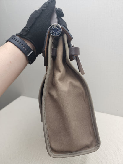 Hermes Etoupe / Ebene Herbag 31 (PHW)