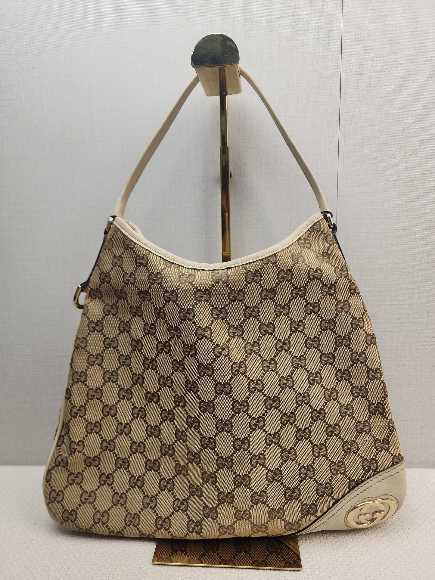 Gucci Beige Monogram Canvas New Brit Hobo