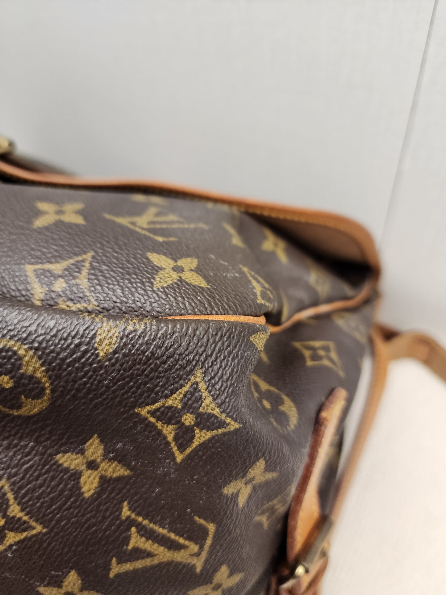 LV Monogram Saumur 35