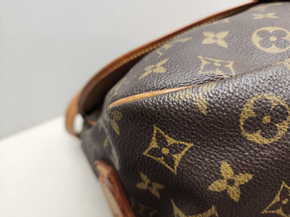 LV Monogram Saumur 35