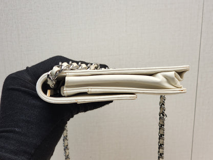 Chanel White Lambskin Vintage Quilted WOC