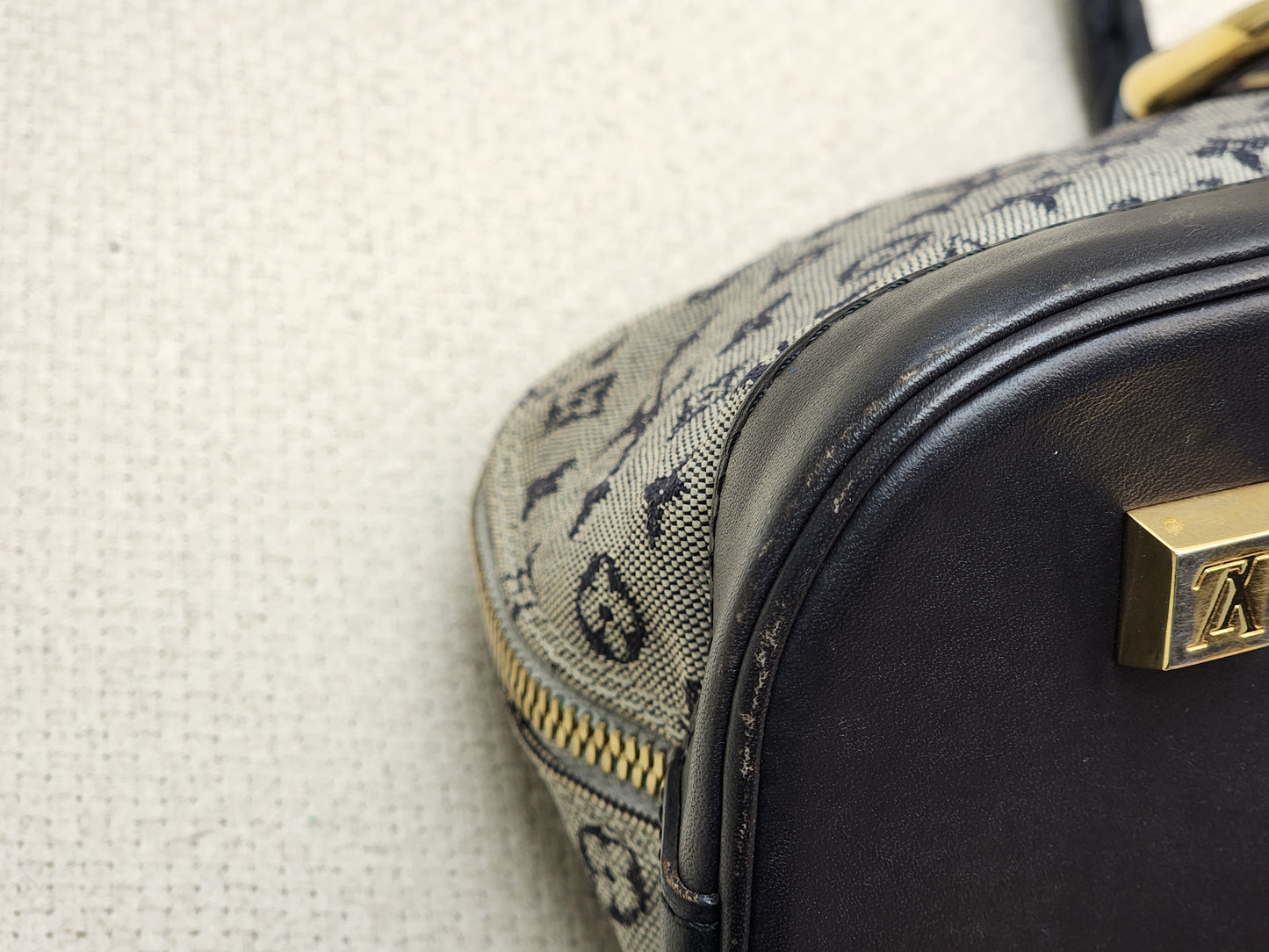 LV Navy Mini Lin Horizontal Alma