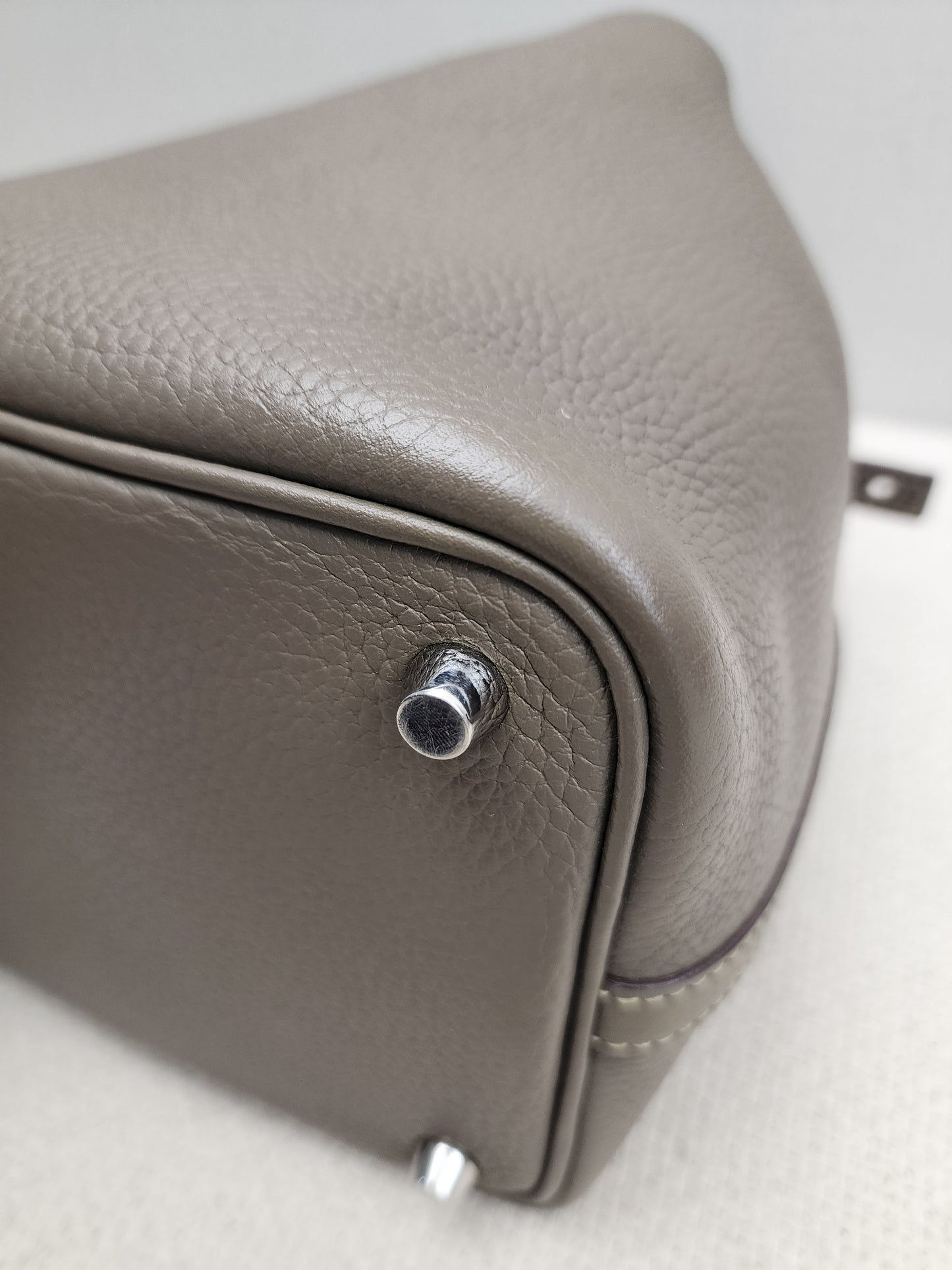 Hermes Etoupe Picotin 18 (PHW)
