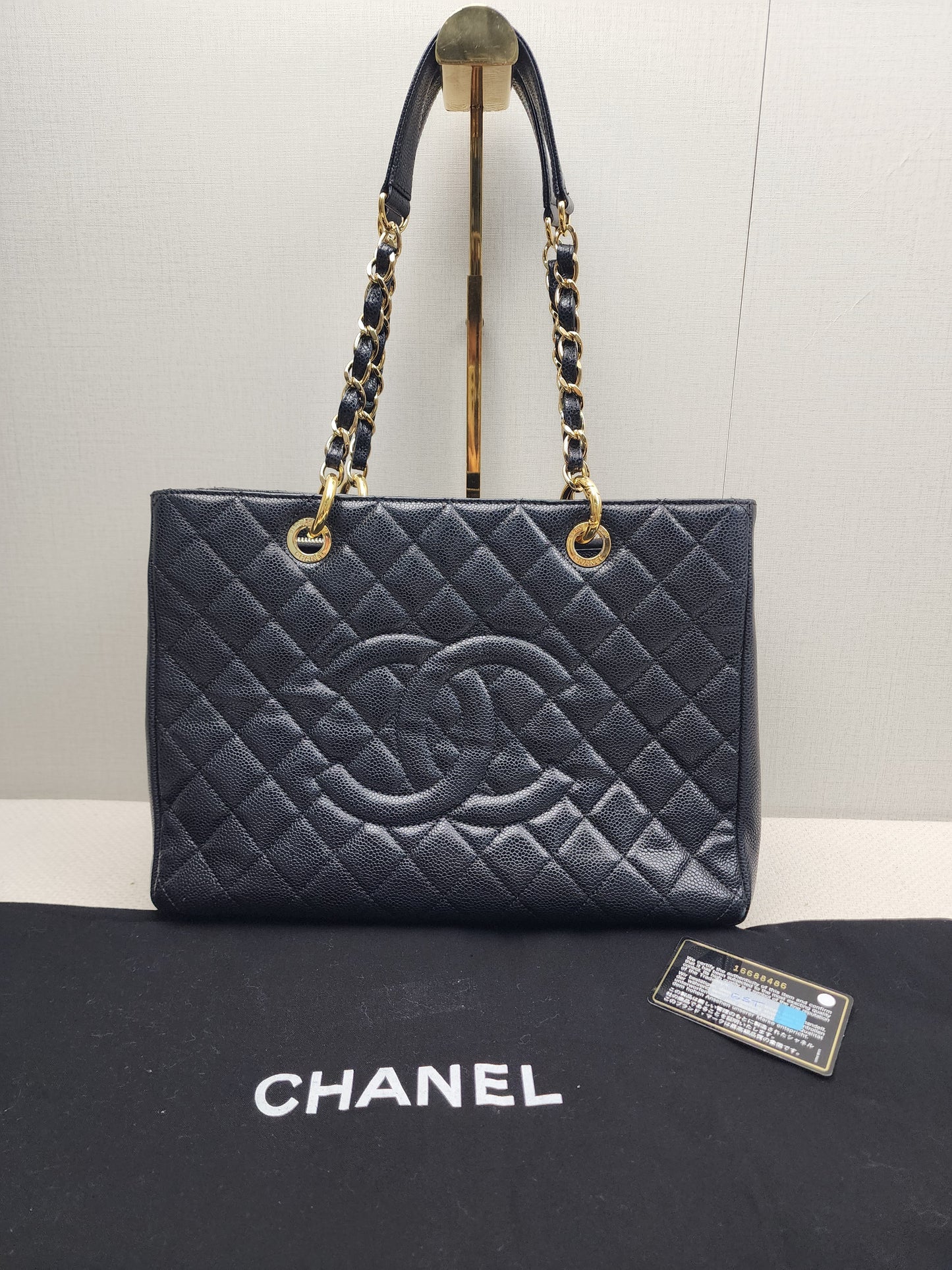 Chanel Black Caviar GST (GHW)